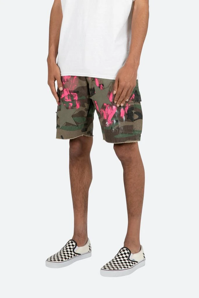 商品MNML|Painted Cargo Shorts - Camo,价格¥211,第2张图片详细描述