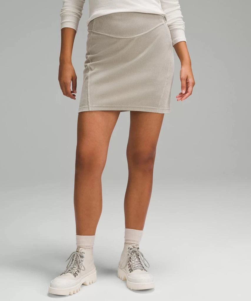 商品Lululemon|Scuba Mid-Rise Mini Skirt *Velvet Cord,价格¥566,第5张图片详细描述