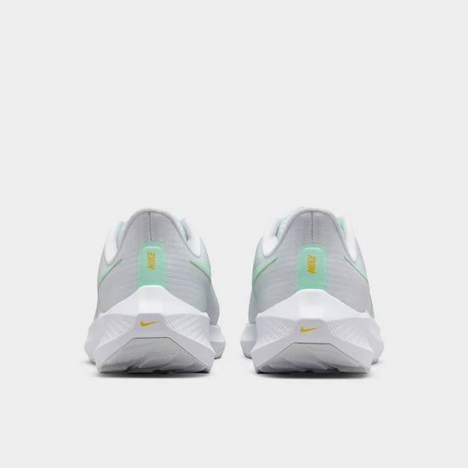 Women's Nike Pegasus 39 Running Shoes 商品