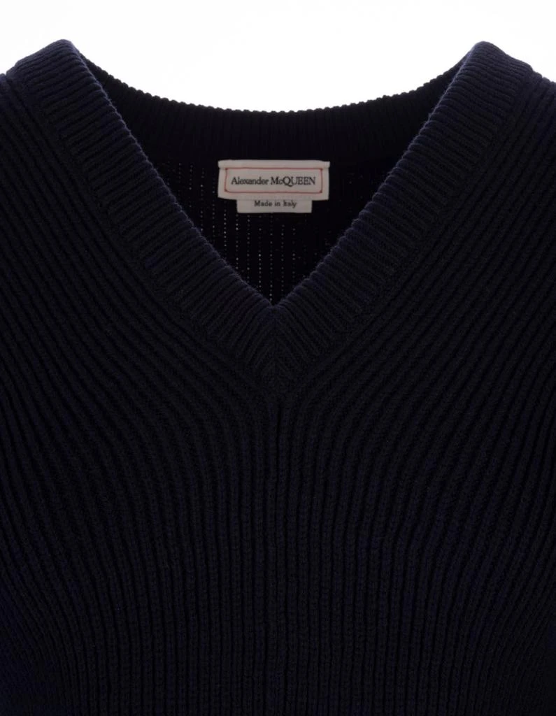 商品Alexander McQueen|Alexander McQueen Woman Navy Blue Sweater With Asymmetrical Hem,价格¥5582,第3张图片详细描述