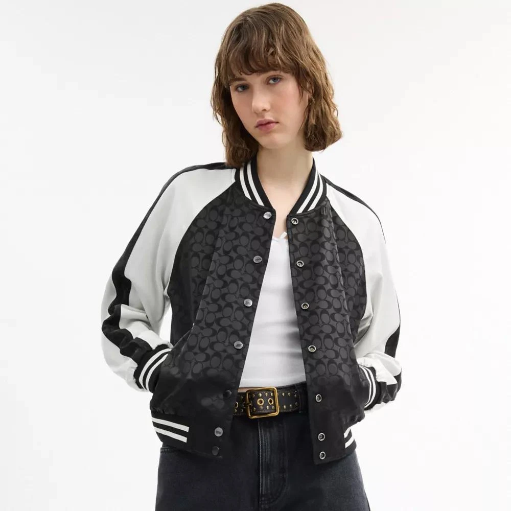 商品Coach|Reversible Signature Souvenir Varsity Jacket,价格¥2452,第4张图片详细描述