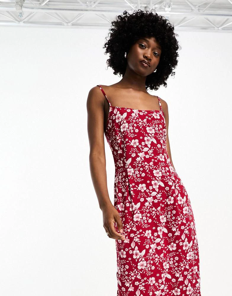 商品Motel|Motel bold floral maxi cami dress in berry red,价格¥94,第3张图片详细描述