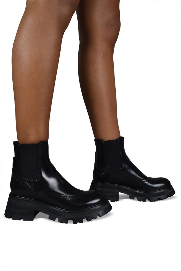 商品Alexander McQueen|Wander Chelsea Boots,价格¥4955,第2张图片详细描述