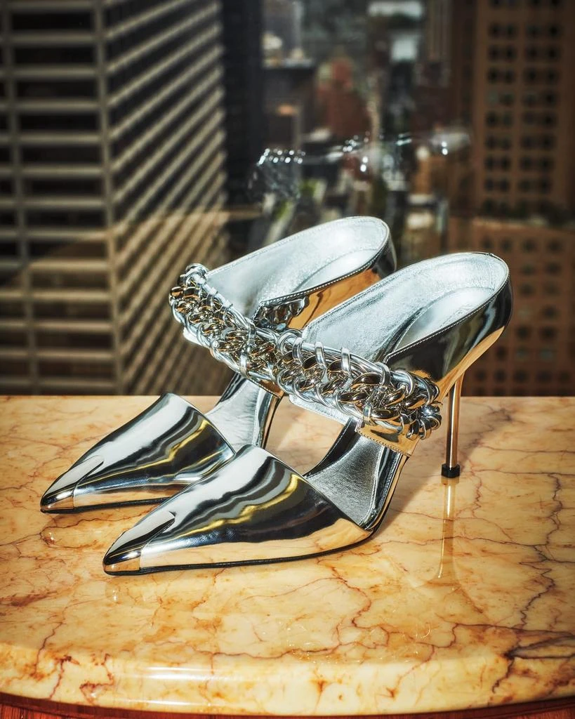 商品Alexander McQueen|Punk Metallic Chain Mule Pumps,价格¥3647,第2张图片详细描述
