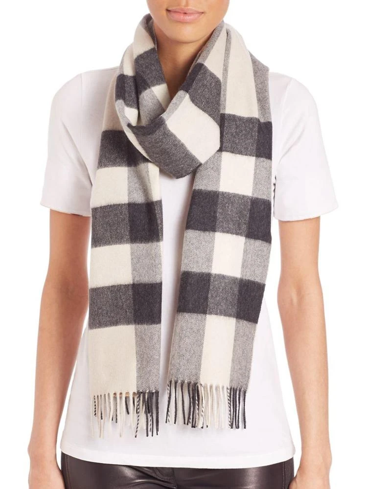 商品Burberry|Heritage Half Mega Check Cashmere Scarf,价格¥4009,第1张图片