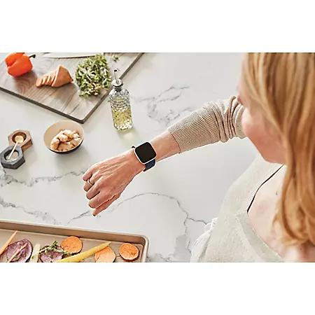 Fitbit Versa 2 Smartwatch Copper Rose (Petal) with Bonus Bands (Navy)商品第7张图片规格展示