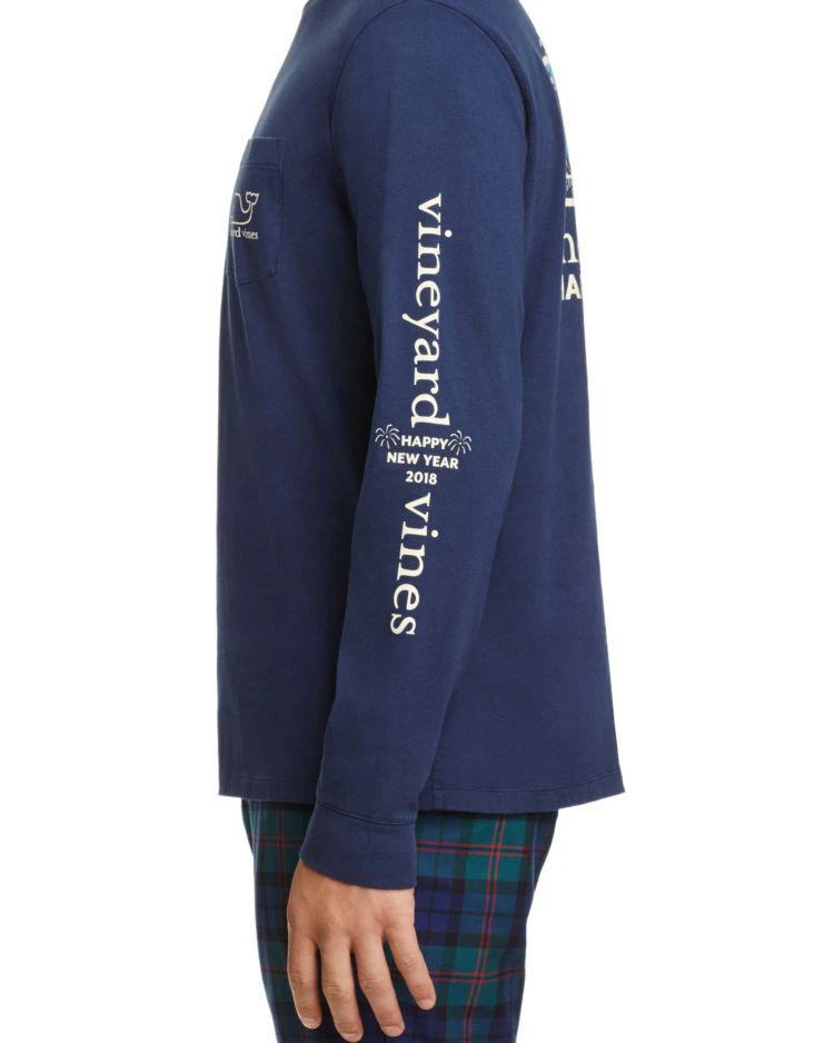 商品Vineyard Vines|Happy New Year Crewneck Long Sleeve Pocket Tee,价格¥362,第2张图片详细描述