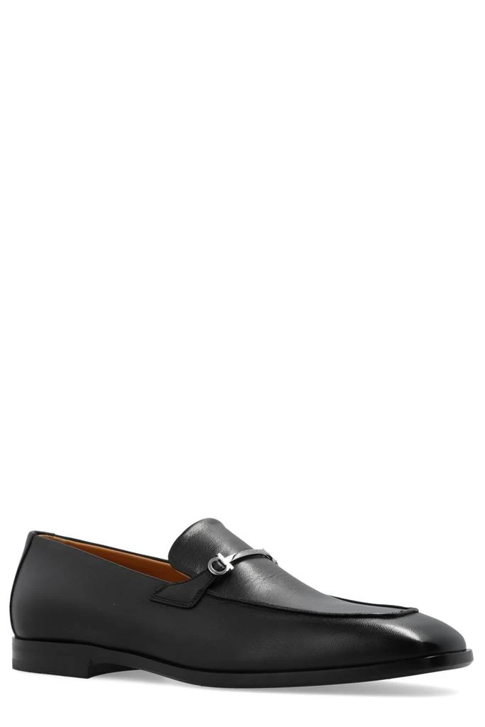 商品Salvatore Ferragamo|Ferragamo Gancini-Plaque Slip-On Loafers,价格¥5061,第2张图片详细描述