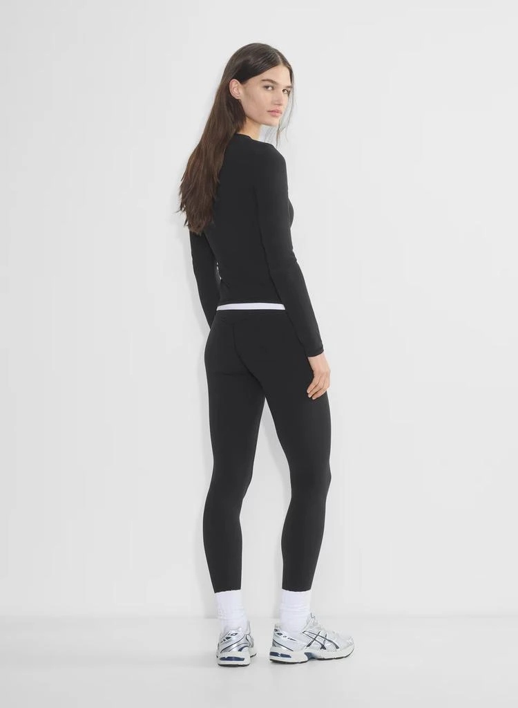 商品Aritzia|Golden - Butter Cheeky Infinite Hi-Rise 26” Legging,价格¥574,第5张图片详细描述