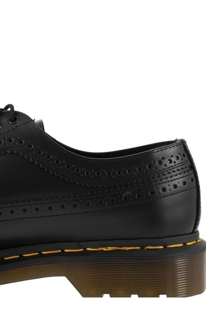 Dr. Martens 3989 Lace-Up Brogue Shoes 商品