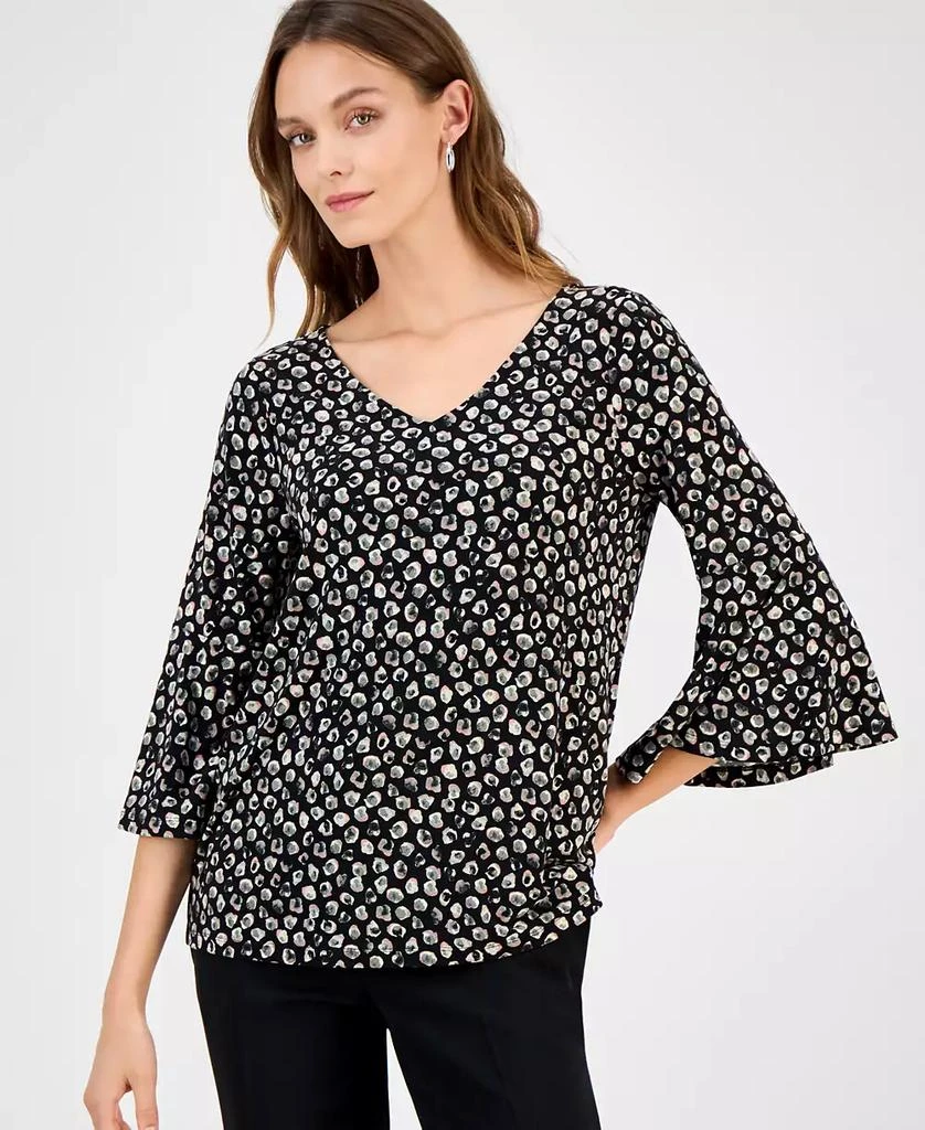 商品Kasper|Women's Printed V-Neck Flare-Sleeve Top,价格¥438,第1张图片