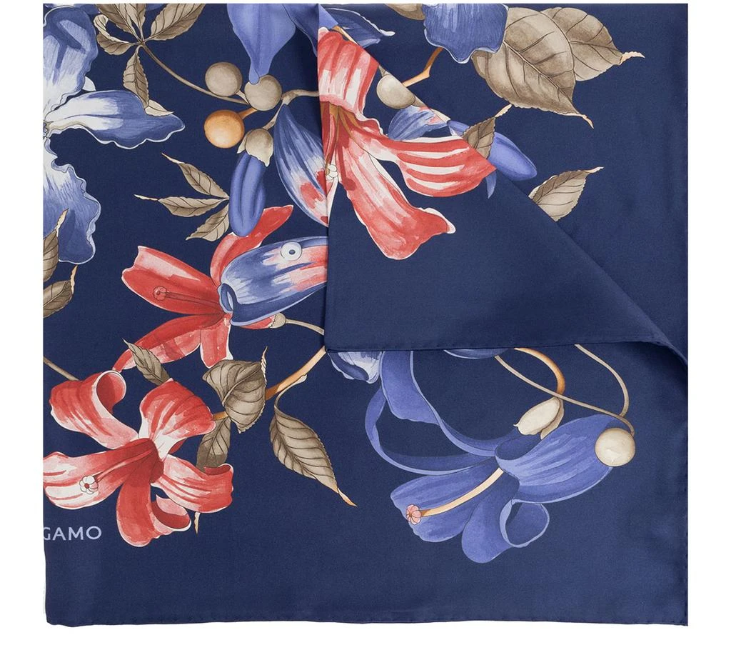 商品Salvatore Ferragamo|Silk shawl,价格¥3290,第1张图片