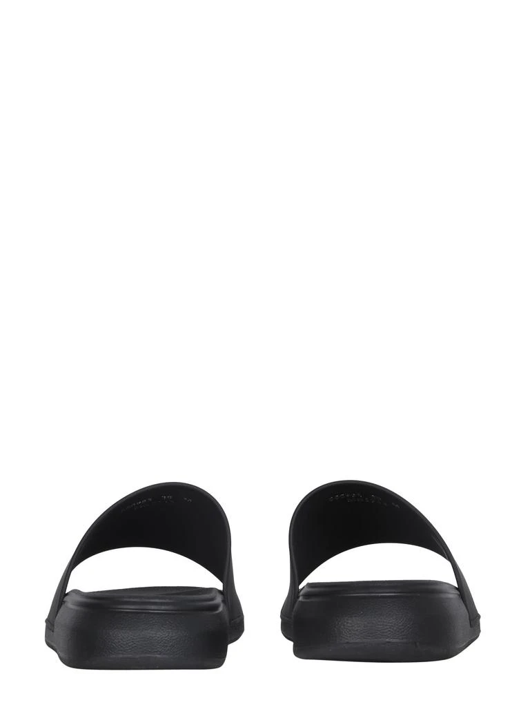 商品Alexander McQueen|Rubber Slide Sandals,价格¥1201,第3张图片详细描述