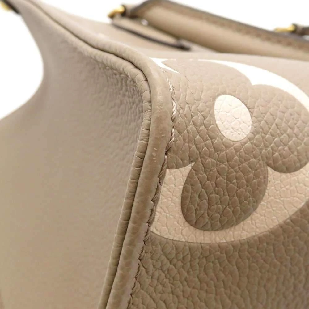 Louis Vuitton Cream Monogram Empreinte Leather Giant Onthego PM Tote Bag  商品