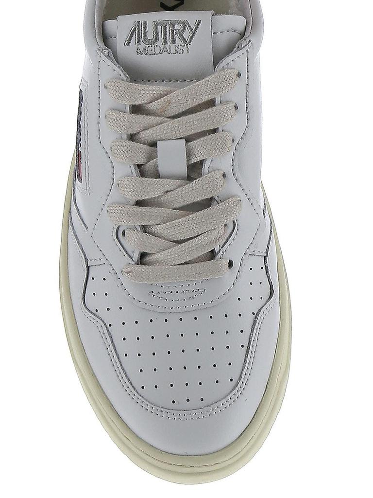 White Low Sneakers商品第4张图片规格展示