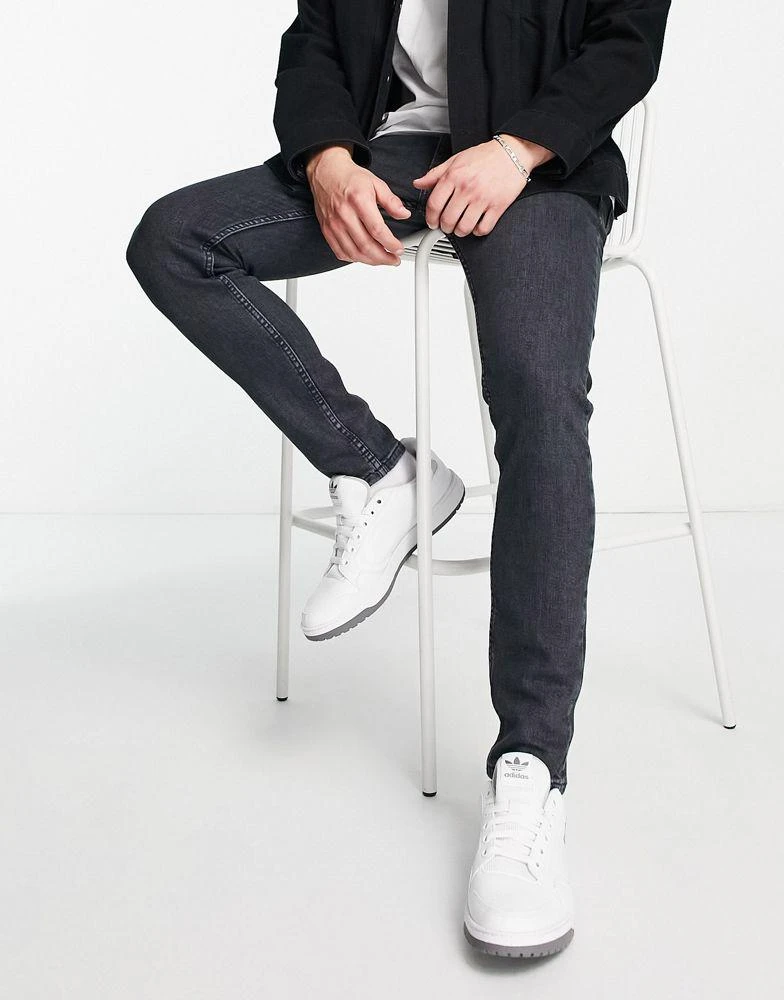 商品Levi's|Levi's 519 extreme skinny hi-ball jeans in black,价格¥405,第3张图片详细描述