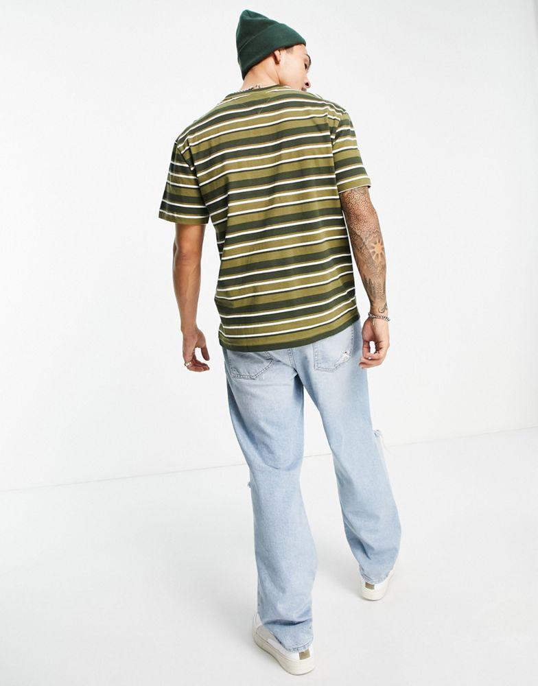 商品Tommy Hilfiger|Tommy Jeans centre flag logo stripe t-shirt in green,价格¥180,第5张图片详细描述