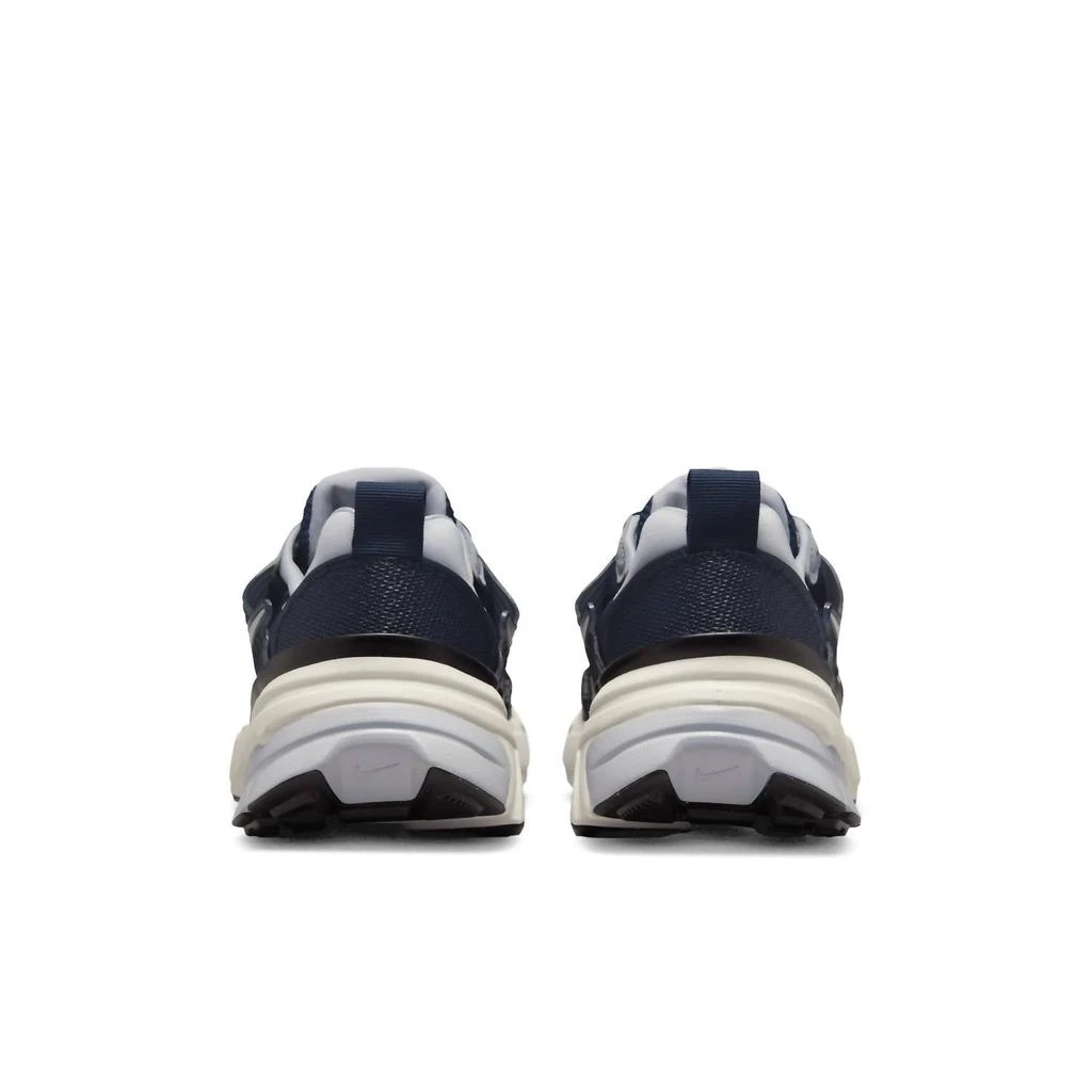 商品NIKE|Men's V2K Run Obsidian Sneakers In Thunder Blue,价格¥672,第5张图片详细描述