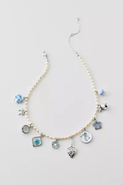 商品Urban Outfitters|Lottie Pearl Treasure Charm Necklace,价格¥154,第2张图片详细描述