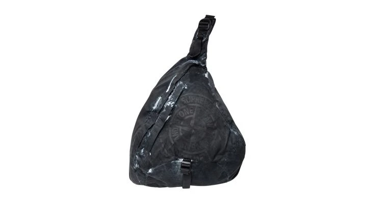 商品Supreme|Supreme Stone Island Printed Camo Nylon Shoulder Bag,价格¥3064,第1张图片详细描述