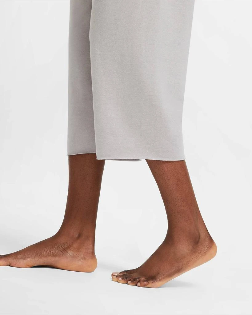 商品NIKE|Nike Women's Yoga Off Mat Fleece Crop Pants,价格¥736,第5张图片详细描述