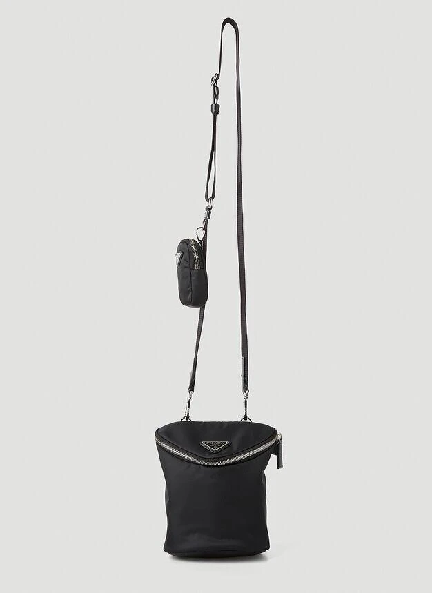 商品Prada|Logo Plaque Crossbody Pouch in Black,价格¥14362,第1张图片