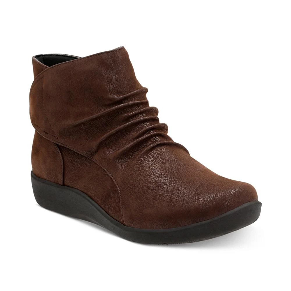 商品Clarks|Women's Cloudsteppers™ Sillian Sway Booties,价格¥899,第1张图片