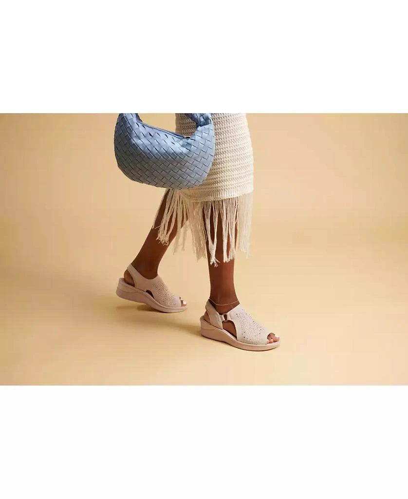 Women's Star Bright Washable Wedge Slingbacks 商品