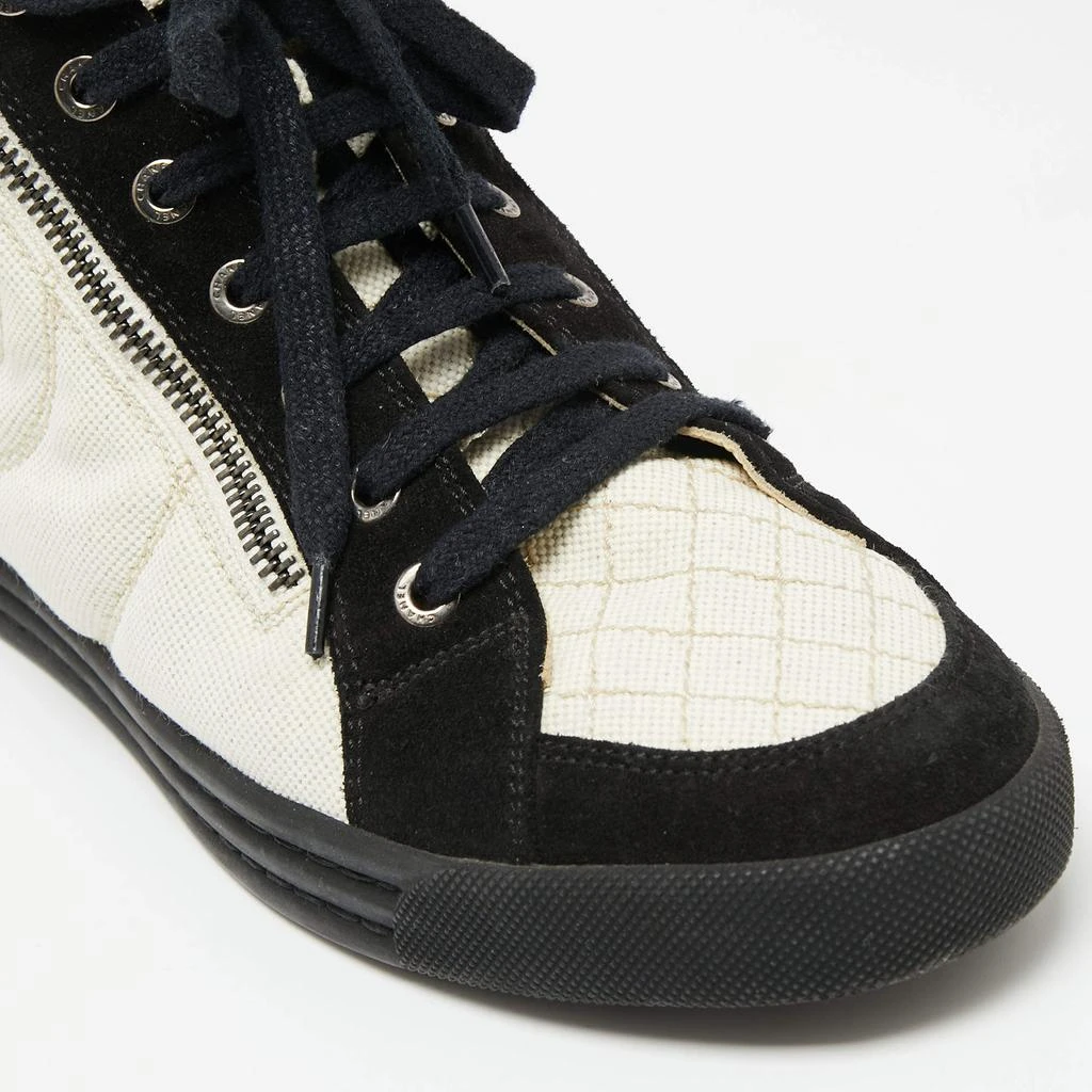 Chanel Black/White Canvas and Suede CC High Top Sneakers Size 38 商品