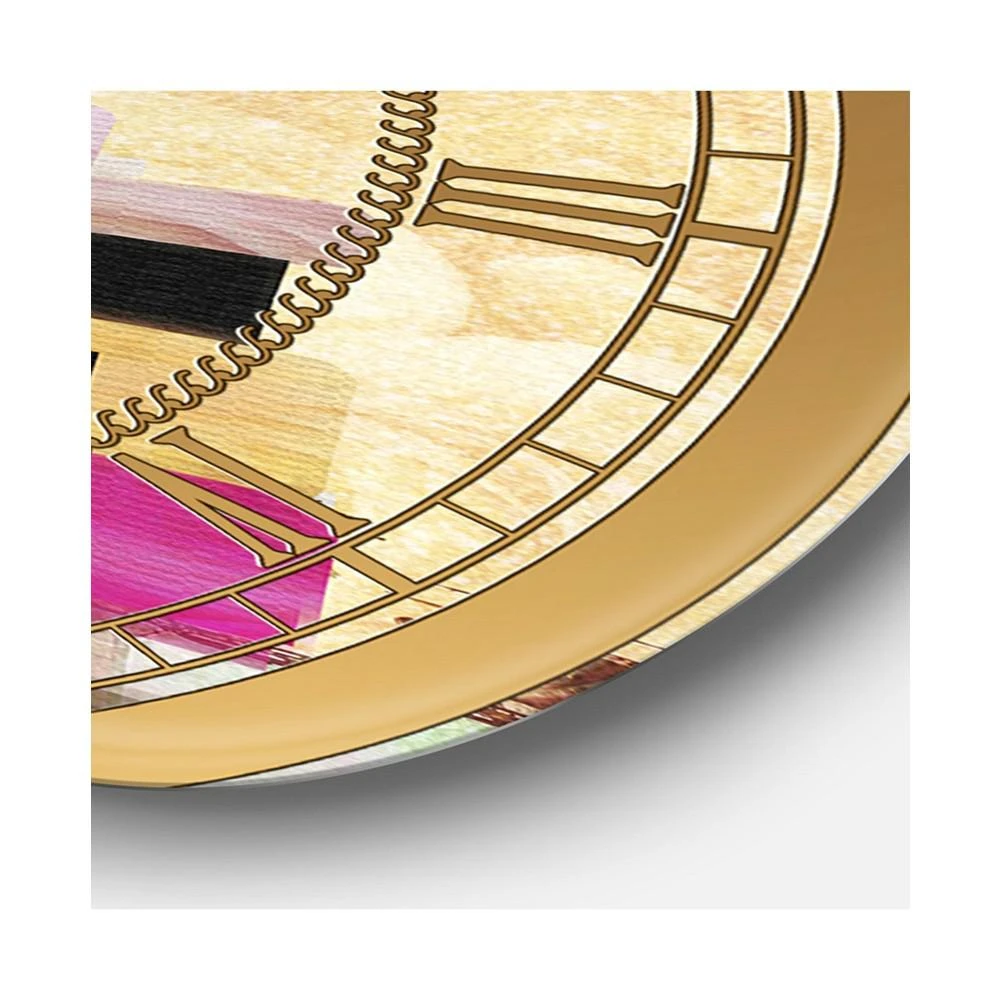 商品Designart|Fashionista Reads 2 Large Fashion Wall Clock - 36 x 36,价格¥3029,第3张图片详细描述