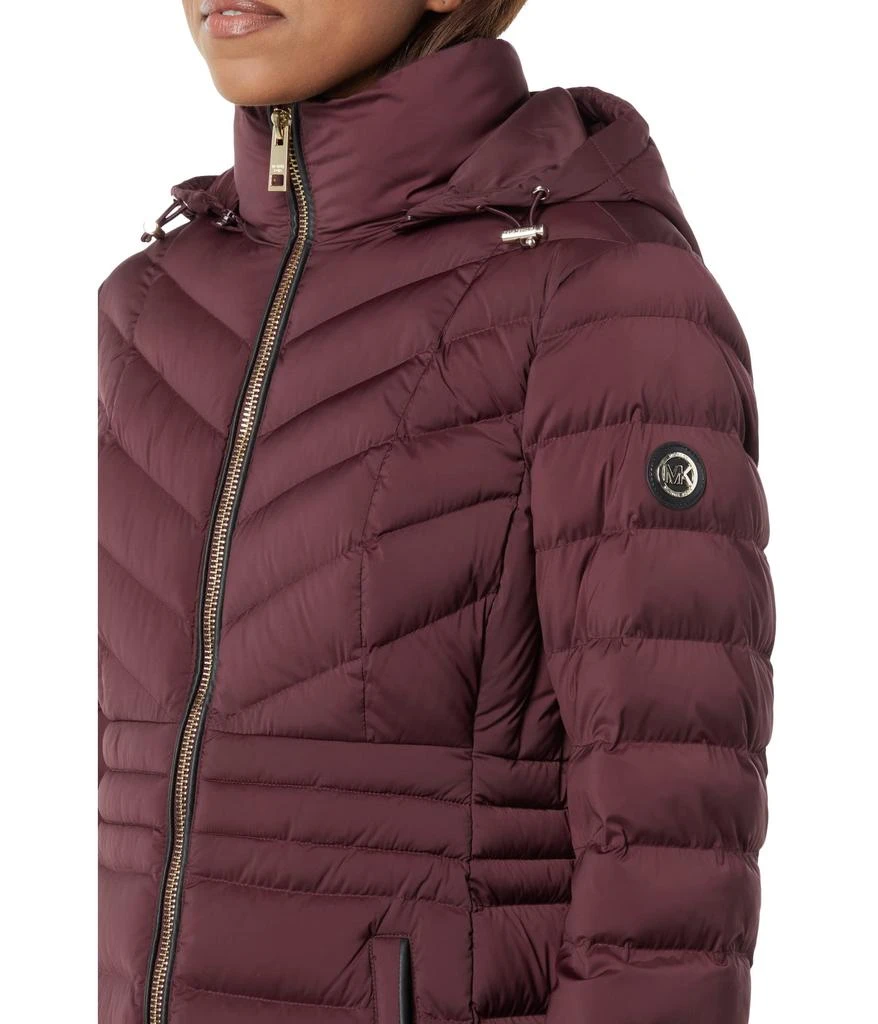 商品Michael Kors|3/4 Zip Front Lightweight Down Jacket M825095F74,价格¥590,第3张图片详细描述