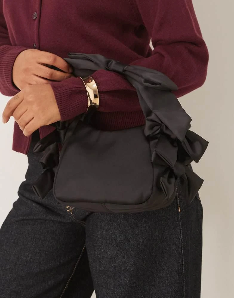 商品ASOS|ASOS DESIGN satin grab clutch bag with bow detail in black,价格¥266,第4张图片详细描述