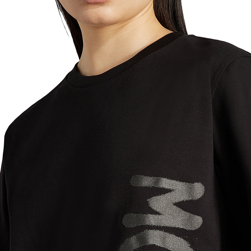 【预售3-7天】Moncler/蒙克莱 22年秋冬新款 女士黑色纯棉垂直徽标印花短袖T恤H20938C00010829HP999商品第4张图片规格展示