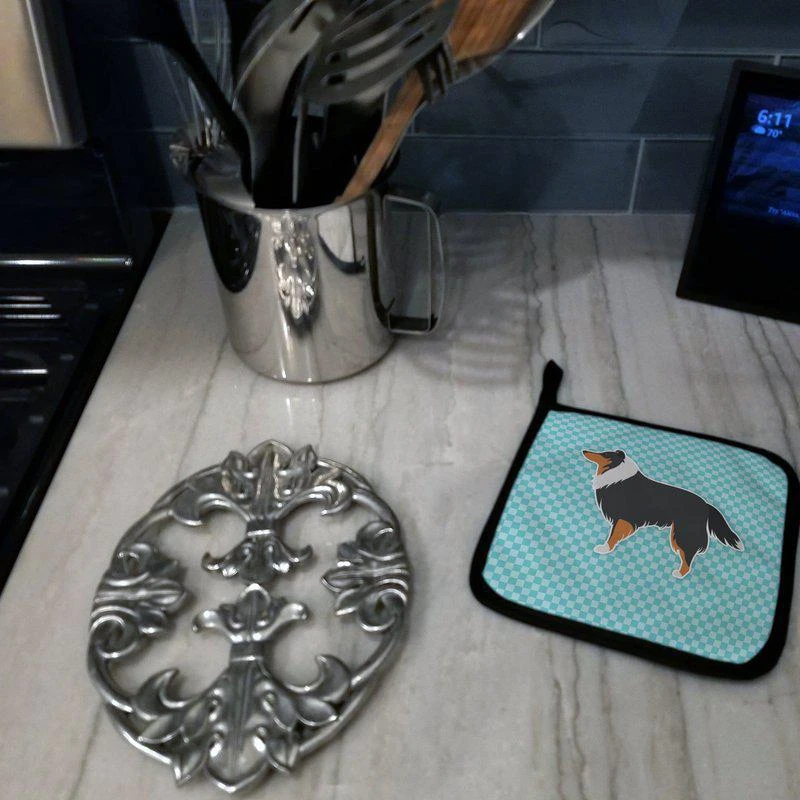 商品Caroline's Treasures|Sheltie/Shetland Sheepdog Checkerboard Blue Pair of Pot Holders,价格¥170,第2张图片详细描述