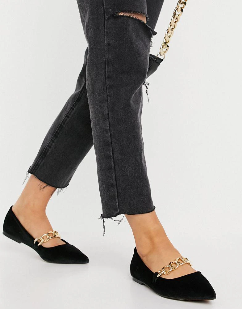 商品ASOS|ASOS DESIGN Wide Fit Lise pointed chain ballet flats in black velvet,价格¥132,第4张图片详细描述