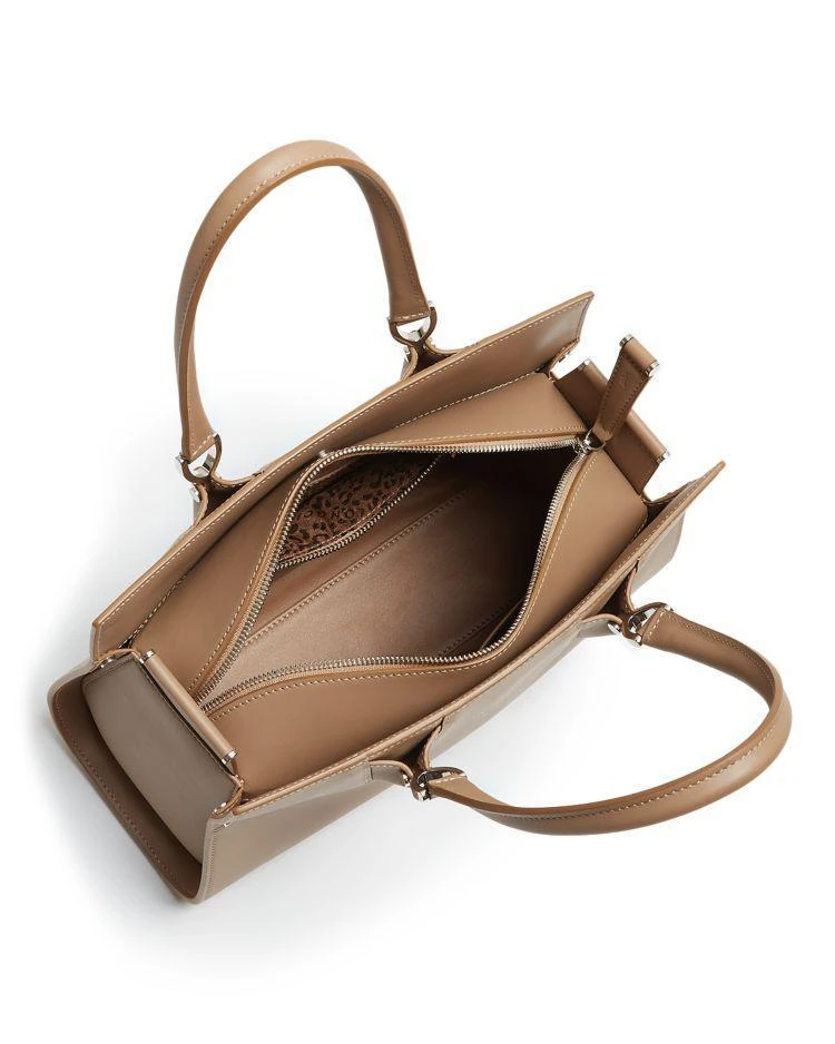 商品Longchamp|Paris Premium Small Leather Shoulder Bag  ,价格¥10882,第3张图片详细描述