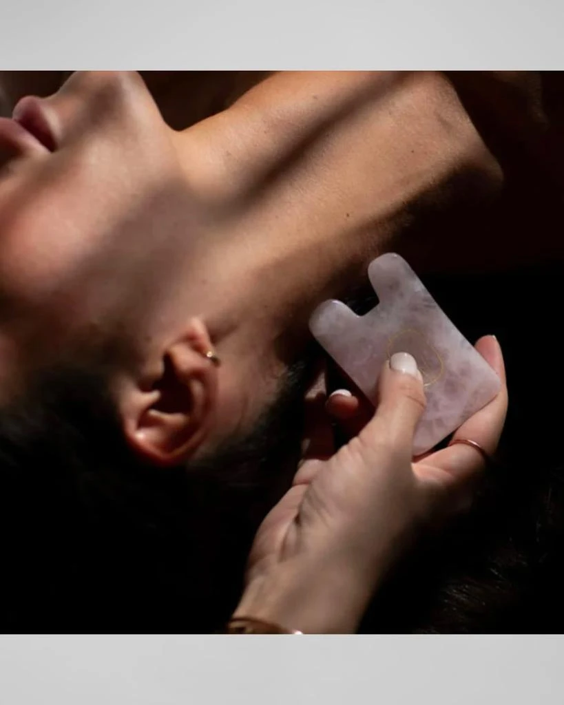 商品Vie Healing|Rose Quartz Gua Sha,价格¥325,第4张图片详细描述