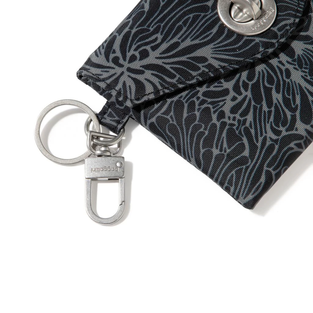 商品Baggallini|baggallini On the Go Envelope Case - Medium Pouch Keychain Wallet,价格¥161,第5张图片详细描述