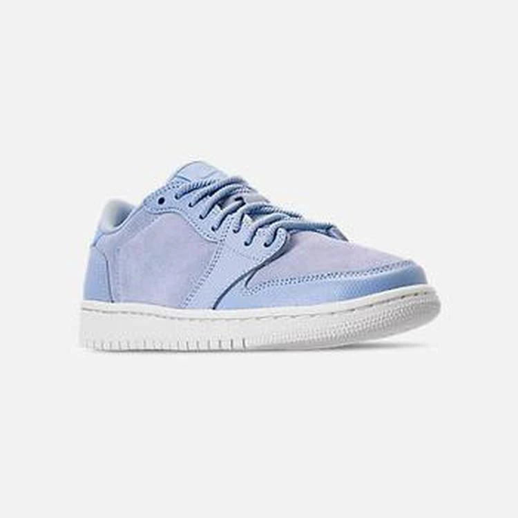 商品Jordan|女士 Air Jordan Retro 1 低帮休闲鞋,价格¥335,第2张图片详细描述