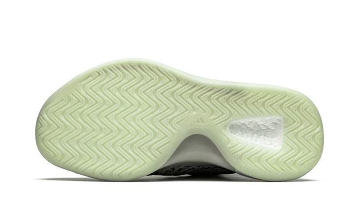 Adidas Yeezy QNTM 商品
