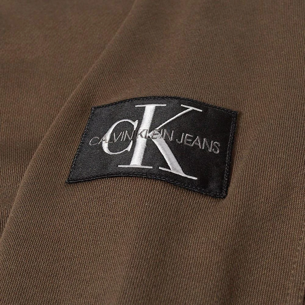 商品Calvin Klein|Calvin Klein Monogram Sleeve Badge Crew Sweat,价格¥389,第2张图片详细描述