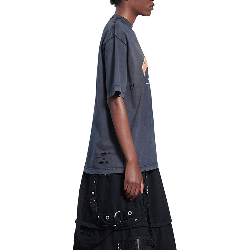 【预售3-7天】Balenciaga/巴黎世家 22年早春新款 MAISON系列 女士黑色破洞纯棉短袖T恤612965TLVJ11074商品第4张图片规格展示