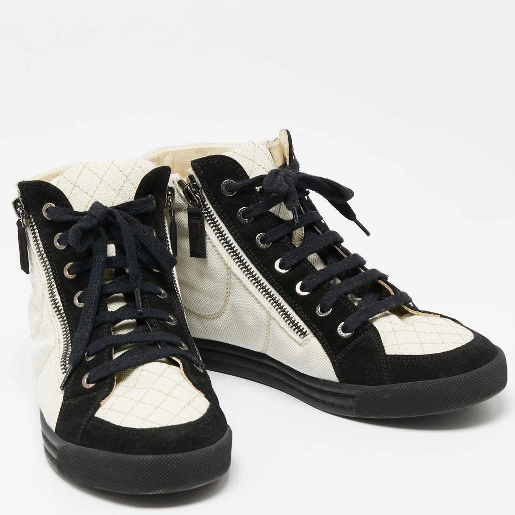 商品[二手商品] Chanel|Chanel Black/White Canvas and Suede CC High Top Sneakers Size 38,价格¥4208,第4张图片详细描述