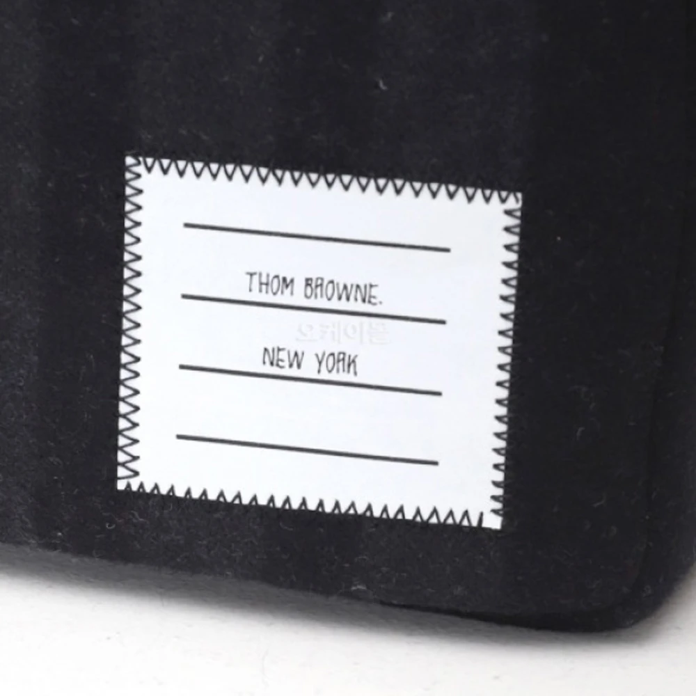 THOM BROWNE 男士黑色双面4杠条纹背带相机包 MAG284A-07553-001 商品