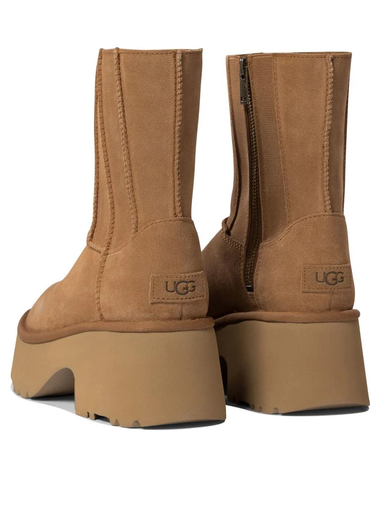 商品UGG|Classic Twin Seam New Heights Ankle Boots Beige,价格¥1530,第4张图片详细描述