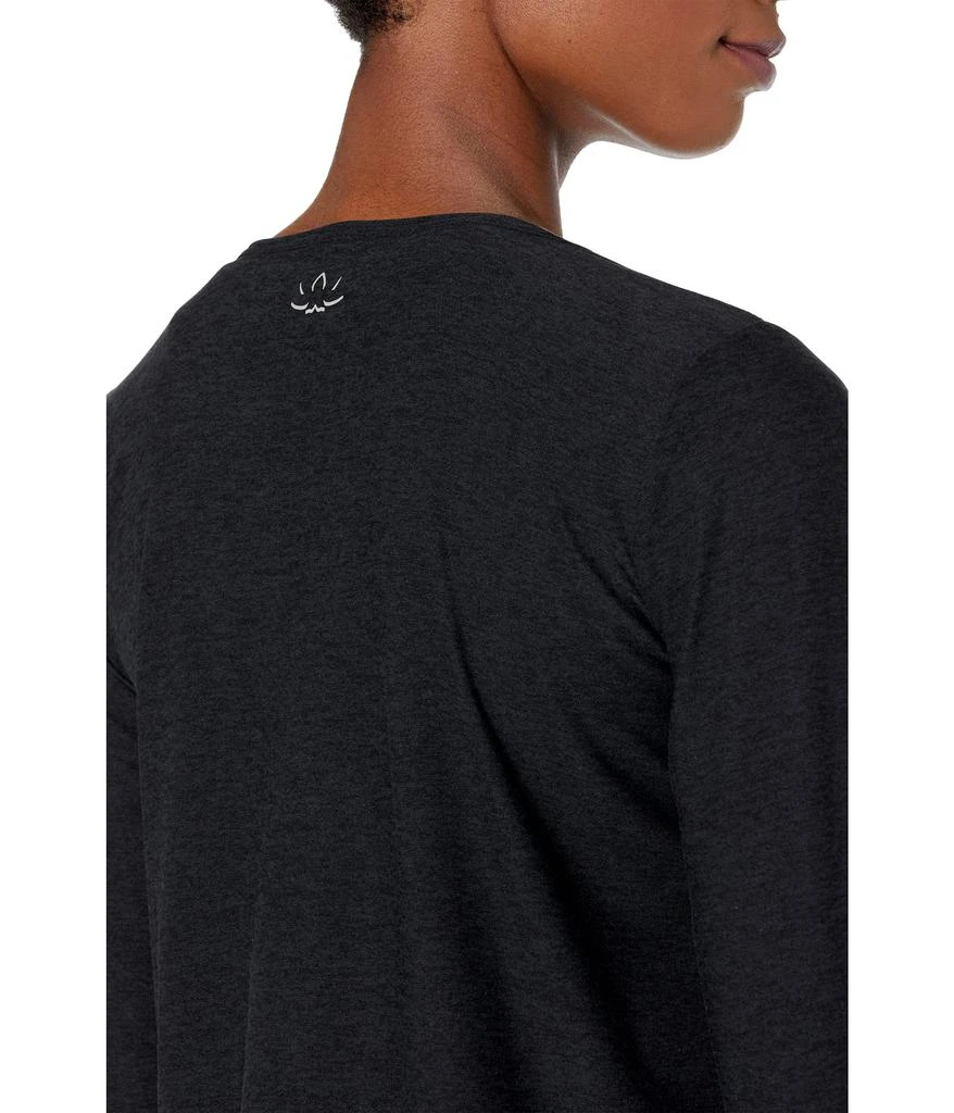 商品Beyond yoga|Featherweight Spacedye Scooped Long Sleeve Pullover,价格¥247,第3张图片详细描述