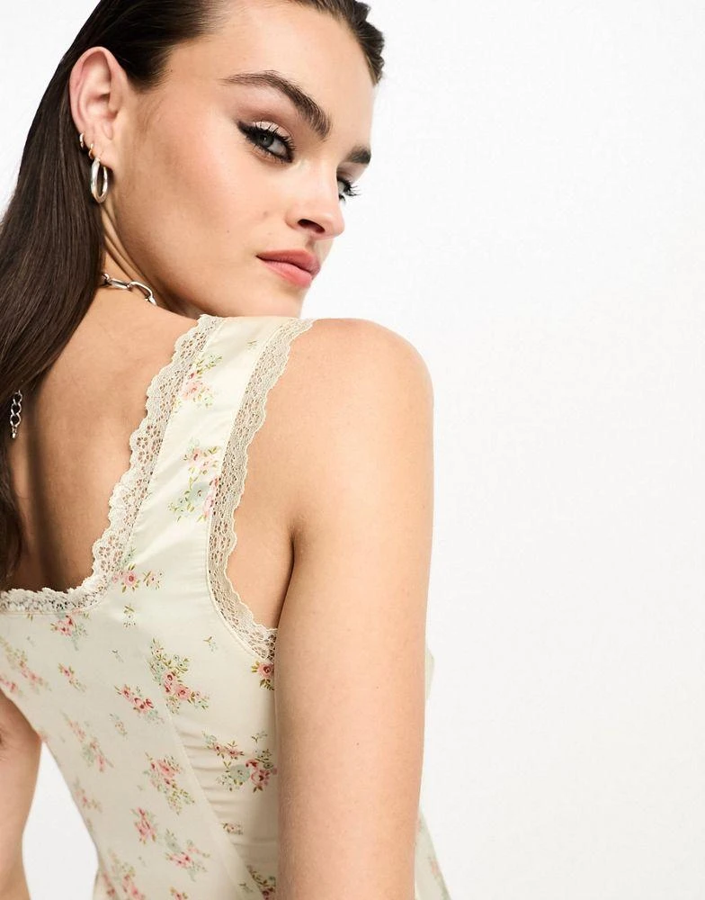 商品Motel|Motel midaxi round neck satin slip dress with lace trim in multi rose floral,价格¥250,第2张图片详细描述