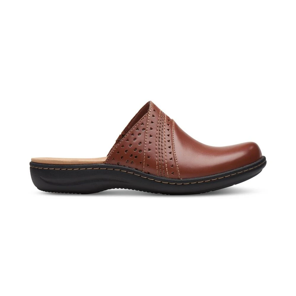 商品Clarks|Women's Laurieann Ease Perforated Slip-On Clogs,价格¥427,第2张图片详细描述