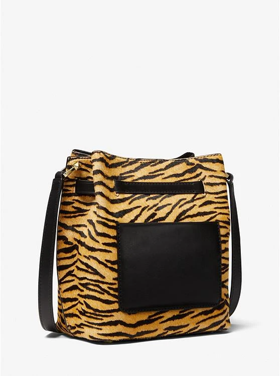商品Michael Kors|Hamilton Legacy Medium Tiger Print Calf Hair Messenger Bag,价格¥887,第3张图片详细描述