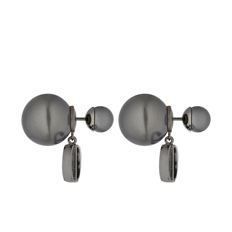 商品Dior|【预售3-7天】DIOR/迪奥 22新款TRIBALES系列 女士金属覆层金属“CD”标志灰色树脂珠饰耳环E1293TRIRS_D806,价格¥4188,第5张图片详细描述